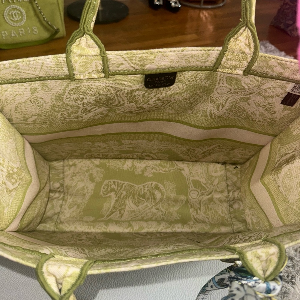 Large green Tote